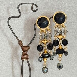 LIZ CLAIBORNE Earrings Clip Beaded Dangling Black Metallic Acrylic Gold Vintage